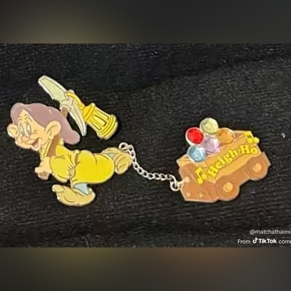 Disney dopey Dwarf and Cart Pin